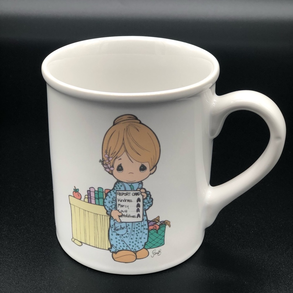 Precious Moments “Love Never Fails” coffee mug cup